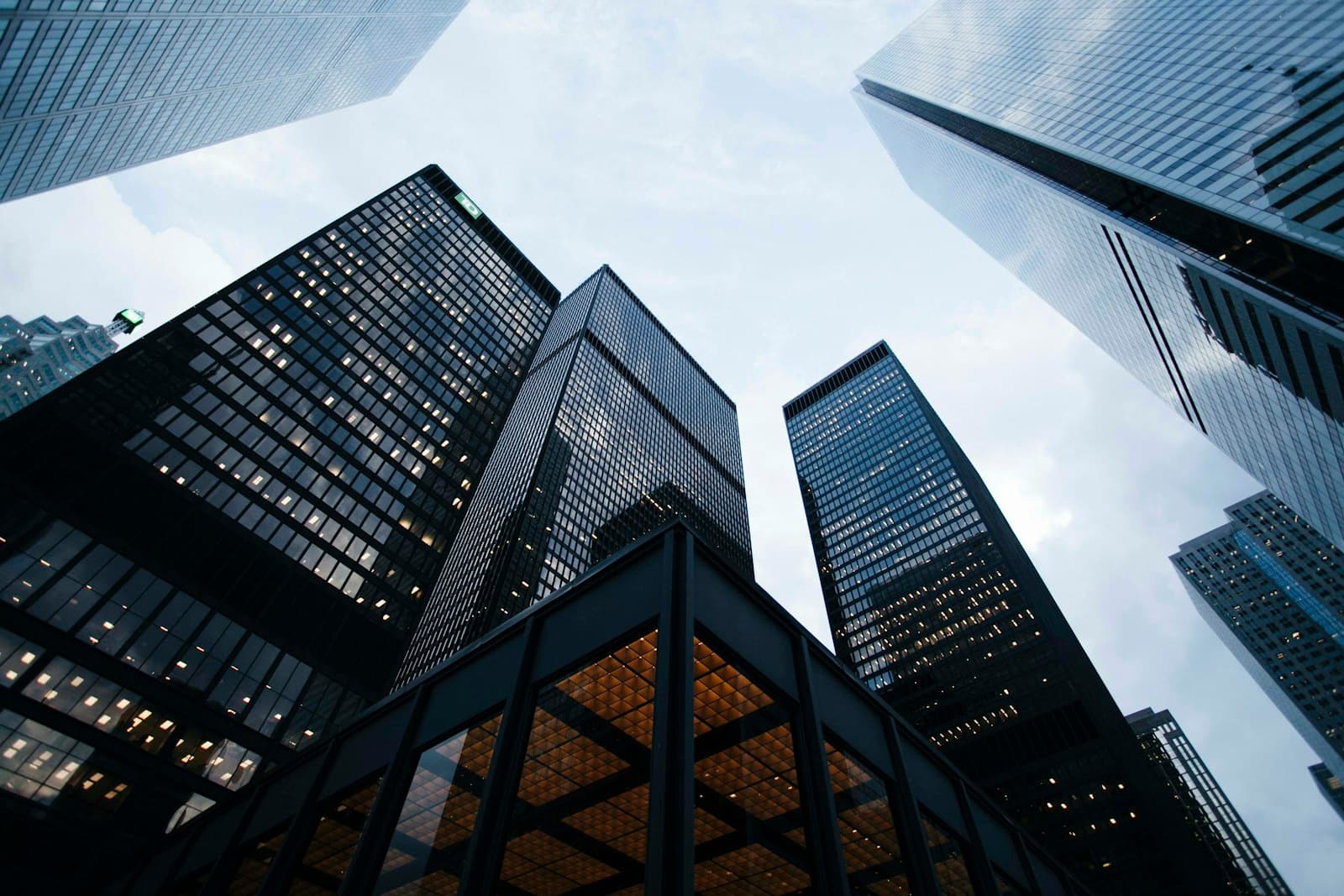 IT solutions for Banking & Financial Services — Digitplus Technology